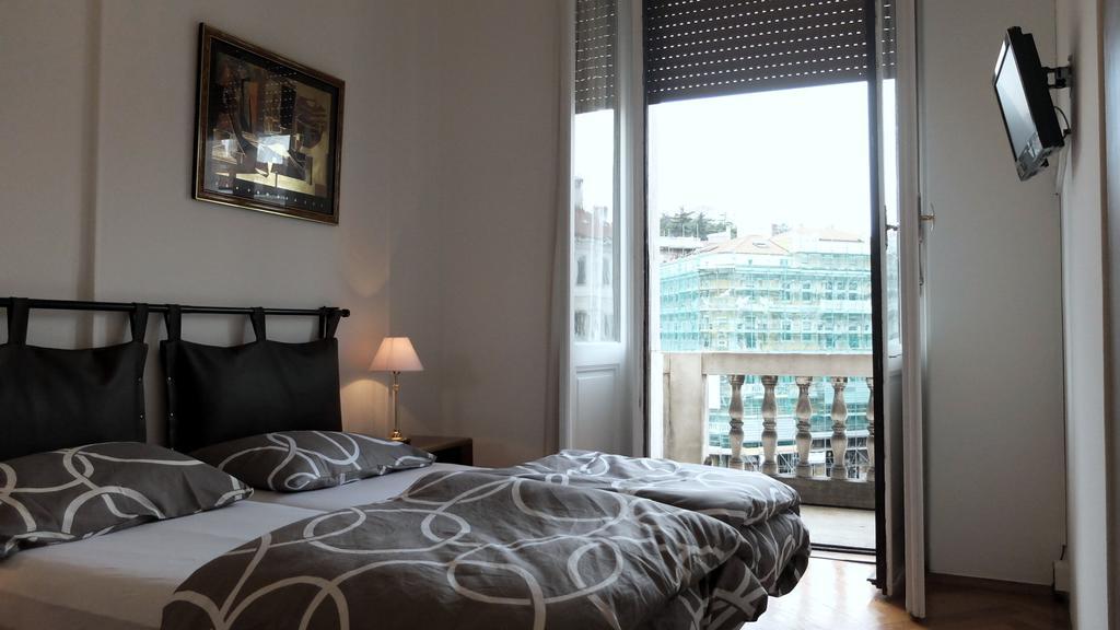 B&B Piazza Goldoni Trieste Extérieur photo